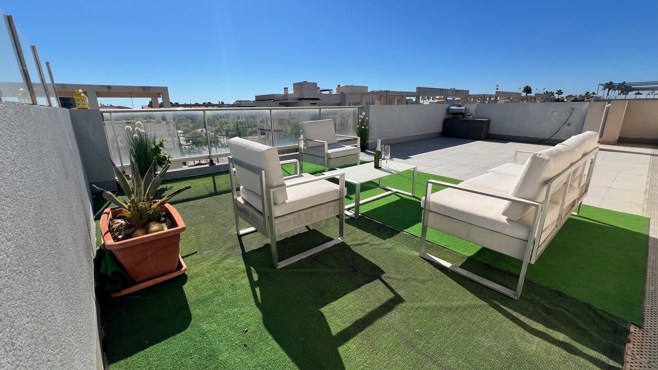 For sale - 2 Bedroom 2 Bathroom Penthouse Penthouse in Mil Palmeras - Costa Blanca  - Alicante