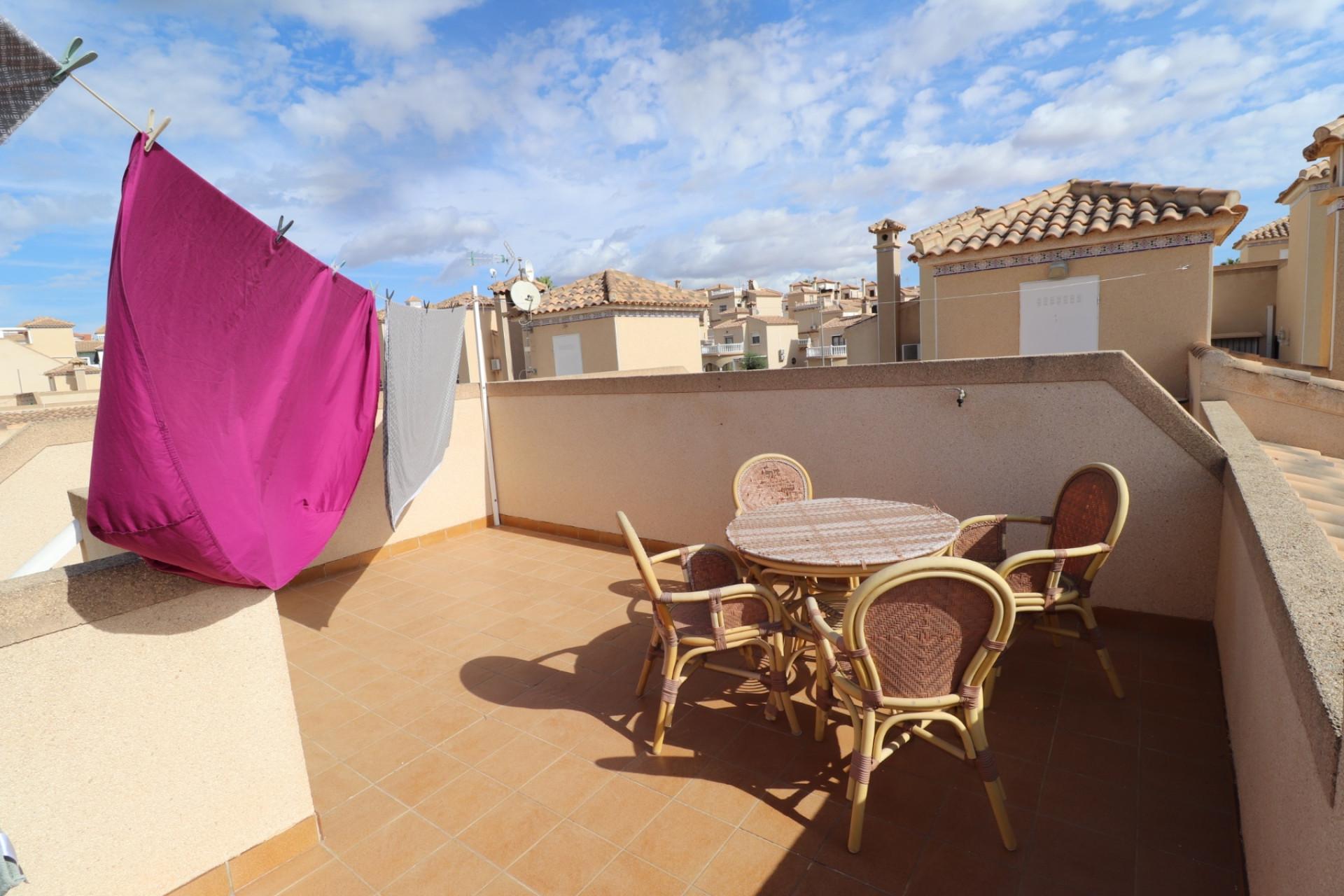For sale - 3 Bedroom 2 Bathroom Villa in Villamartin - Costa Blanca  - Alicante