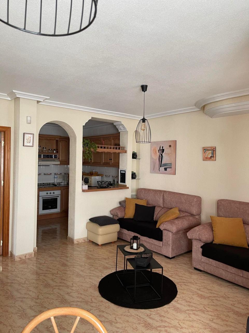 For sale - 3 Bedroom 2 Bathroom Villa in Villamartin - Costa Blanca  - Alicante