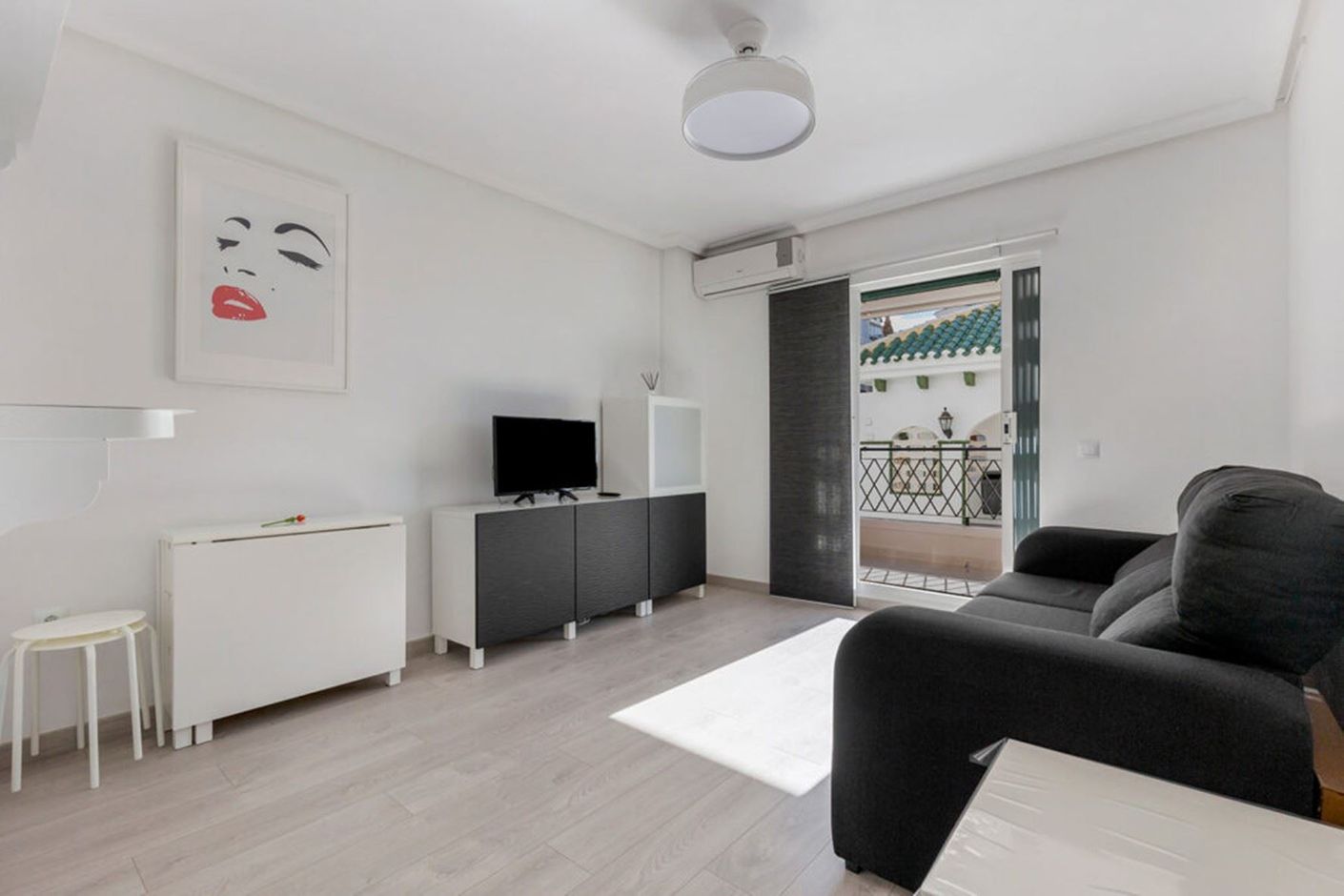 For sale - 1 Bedroom 1 Bathroom Apartment in La Mata - La Mata  - Alicante