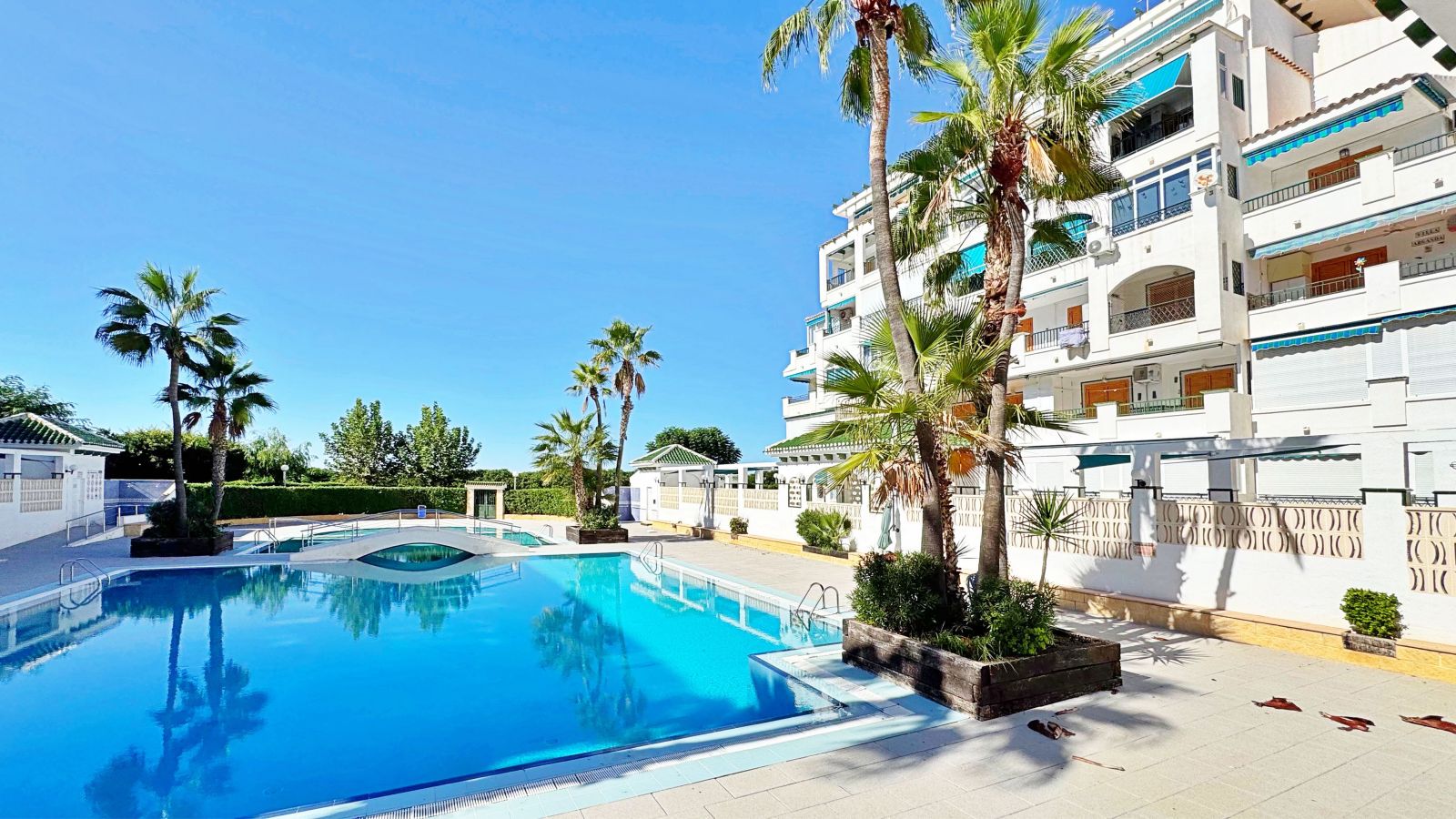 For sale - 1 Bedroom 1 Bathroom Apartment in La Mata - La Mata  - Alicante