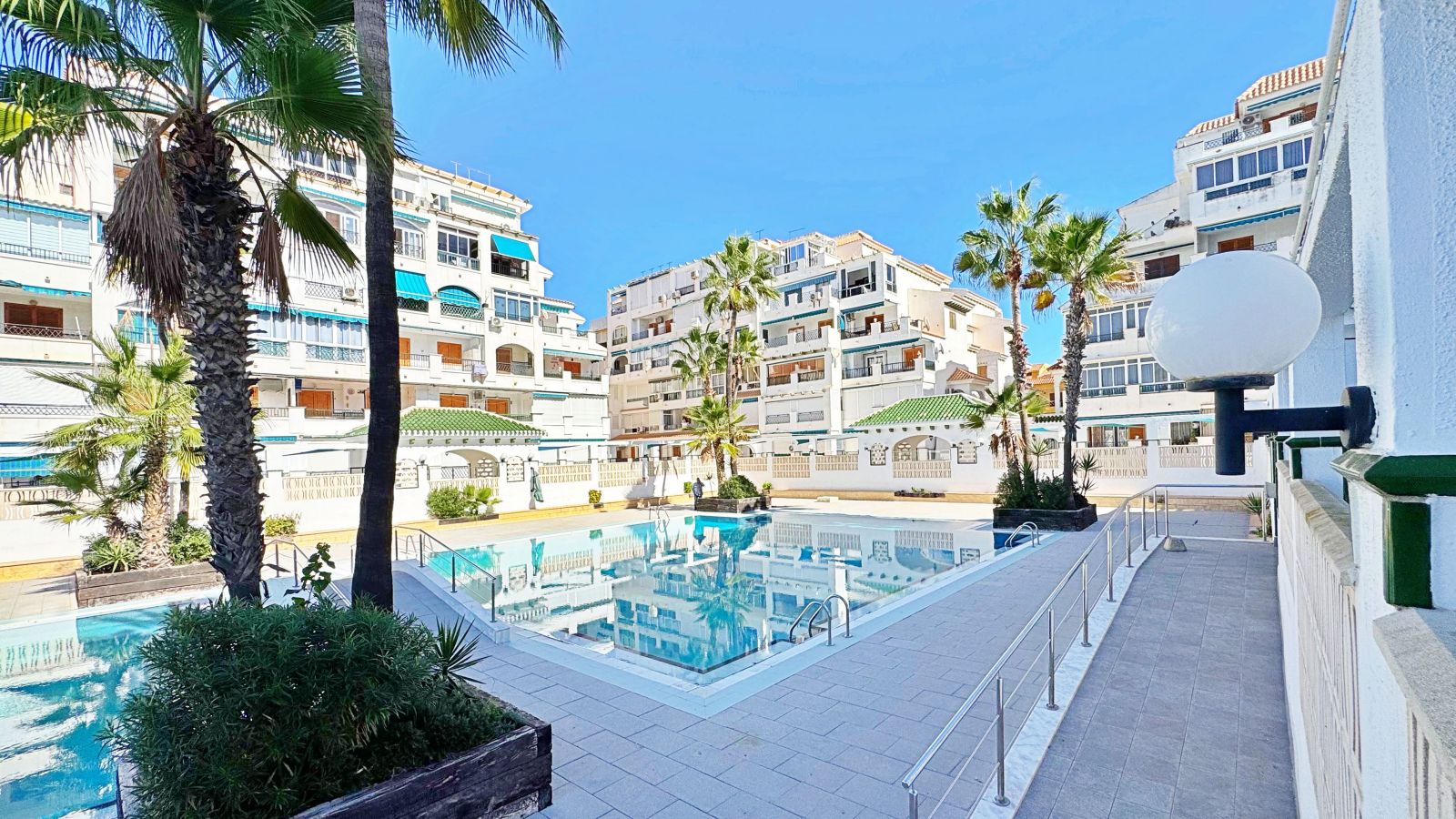 For sale - 1 Bedroom 1 Bathroom Apartment in La Mata - La Mata  - Alicante