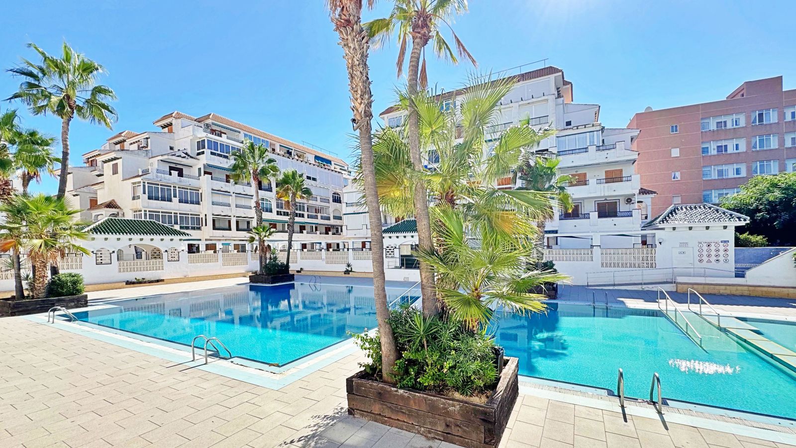For sale - 1 Bedroom 1 Bathroom Apartment in La Mata - La Mata  - Alicante