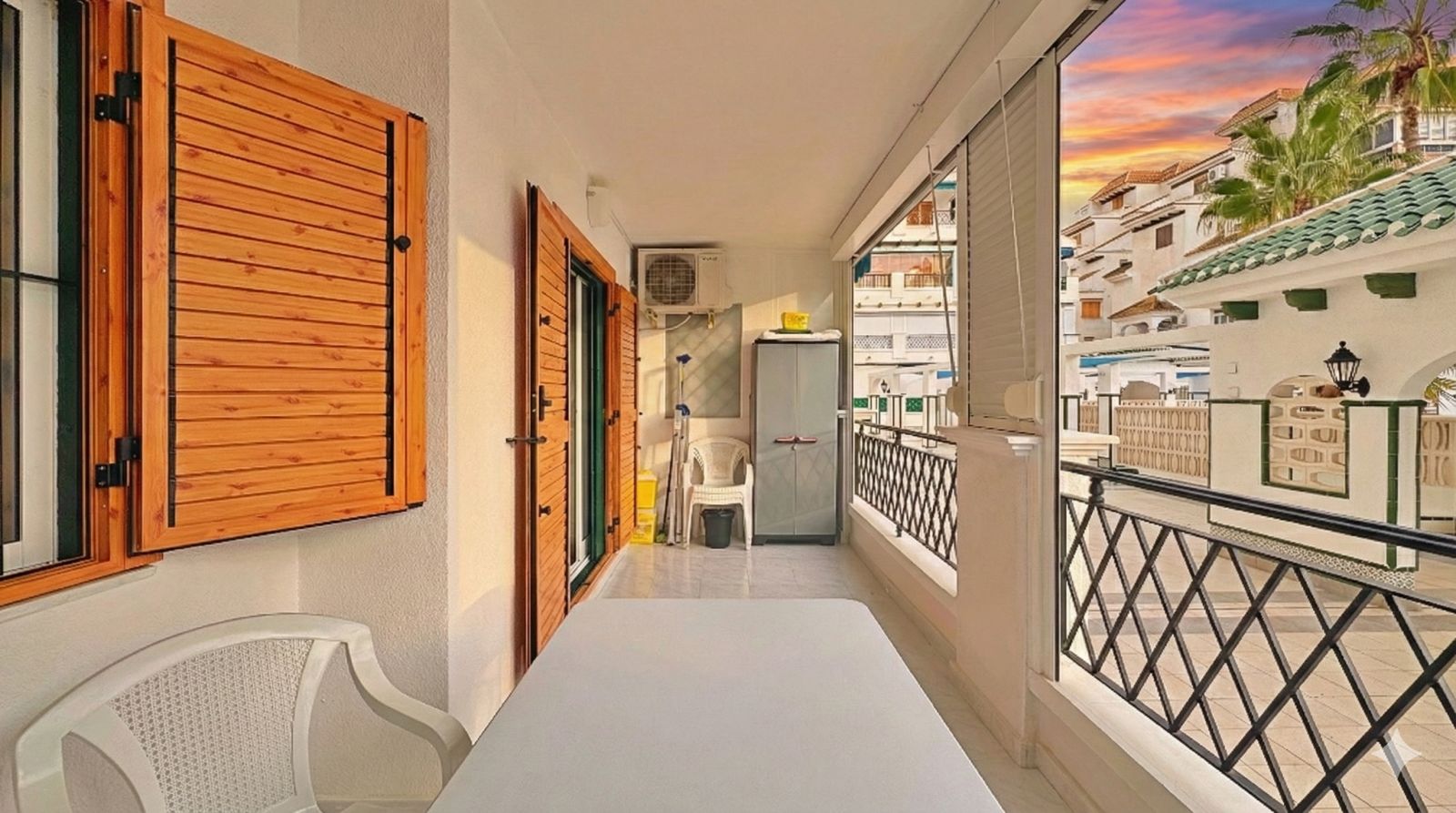 For sale - 1 Bedroom 1 Bathroom Apartment in Torrevieja - La Mata  - Alicante