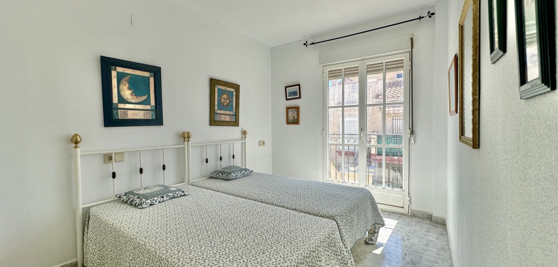 For sale - 2 Bedroom 1 Bathroom Apartment in Orihuela Costa - Playa Flamenca  - Alicante