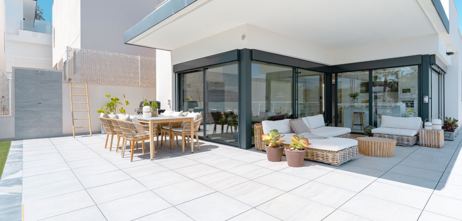 For sale - 5 Bedroom 4 Bathroom Detached Villa in San Miguel de Salinas - San Miguel de Salinas  - Costa Blanca (Alicante)