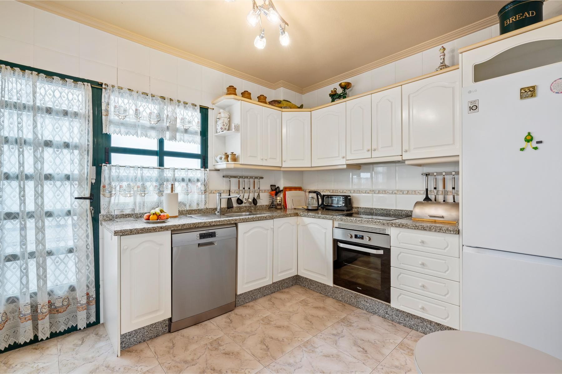 Sold - 3 Bedroom 2 Bathroom Townhouse in Orihuela Costa - La Zenia  - Alicante