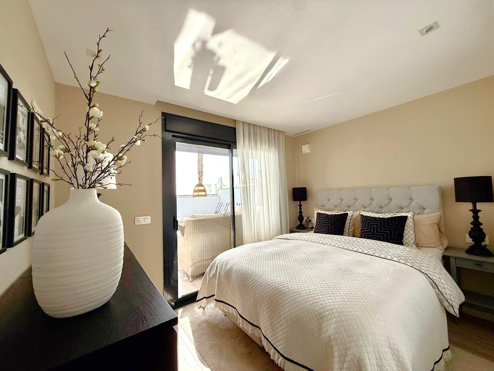 For sale - 3 Bedroom 3 Bathroom Villa in Orihuela Costa - Lomas de Cabo Roig  - Alicante