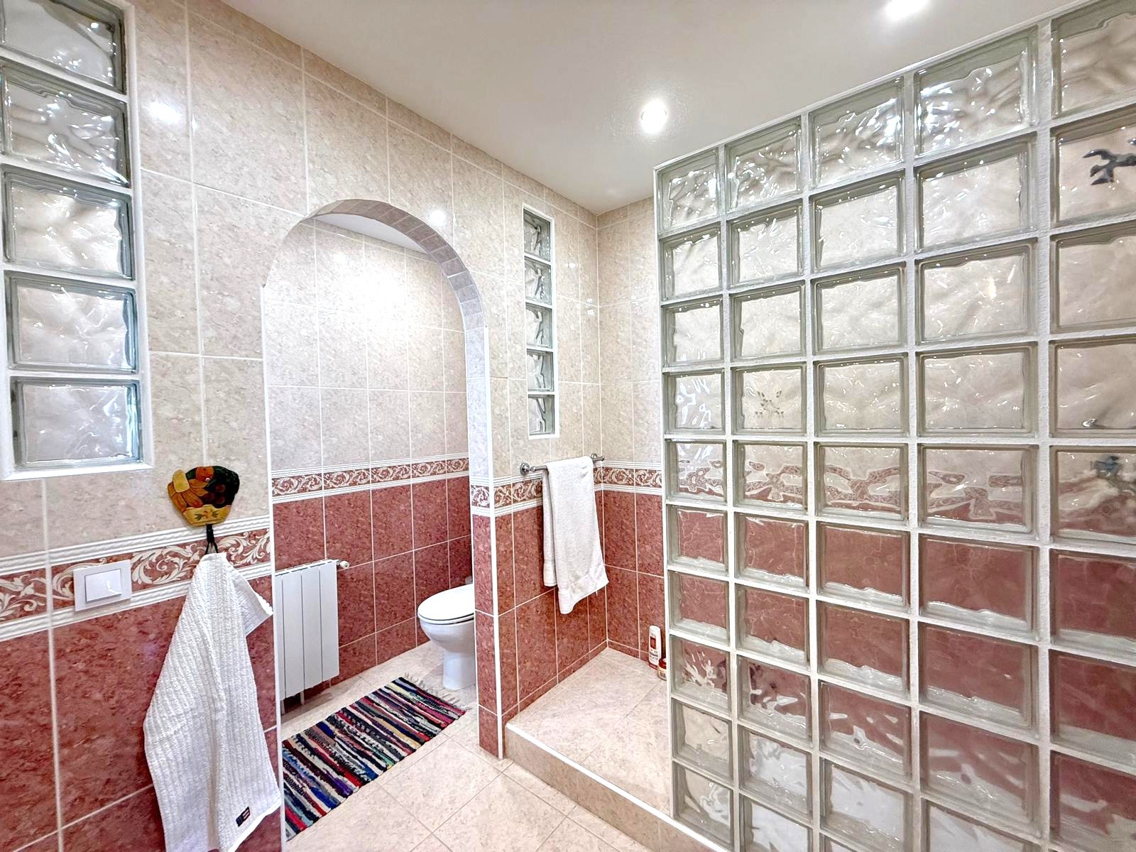 For sale - 3 Bedroom 3 Bathroom Villa in Villamartín - Villamartin  - Alicante