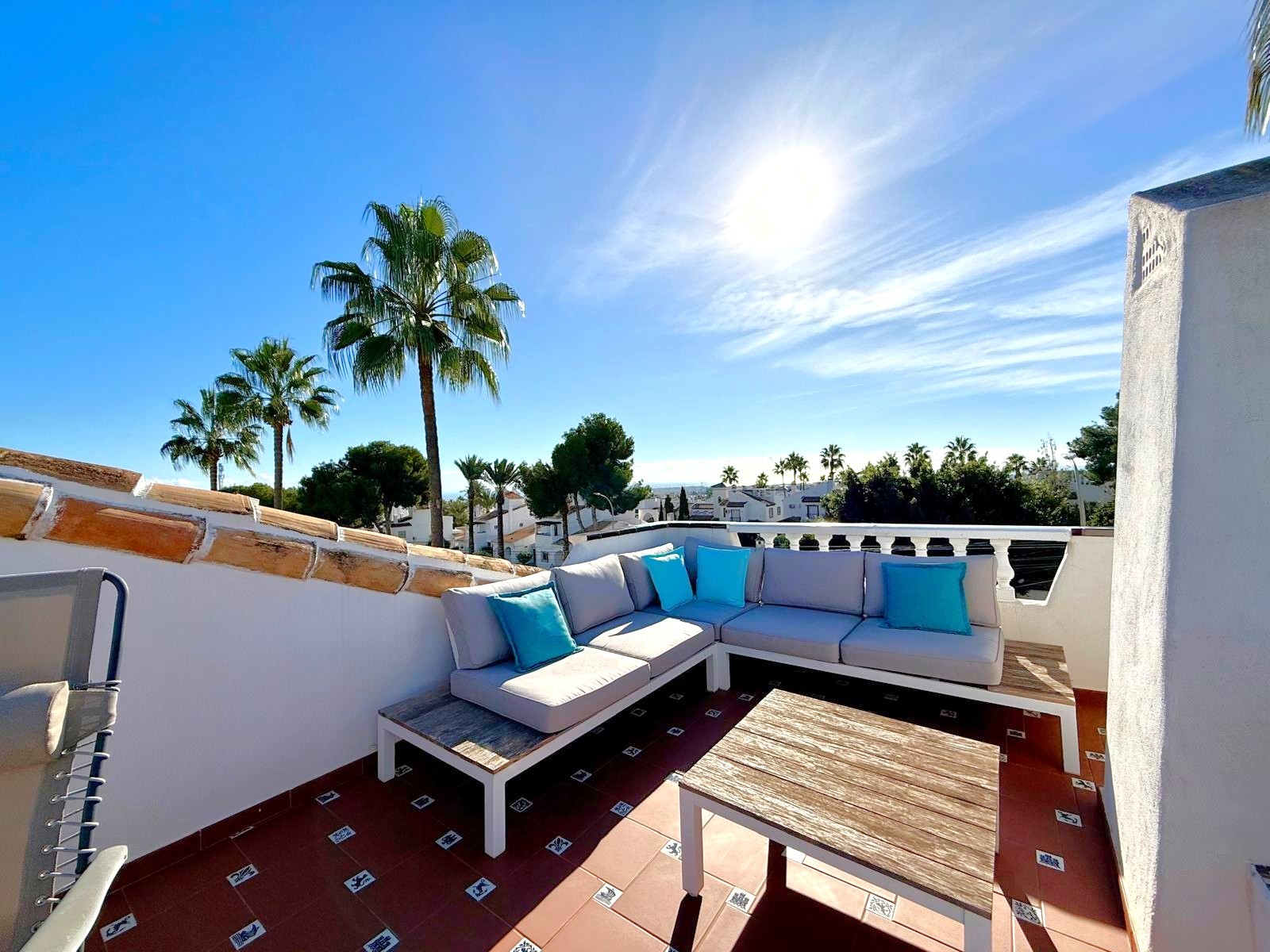 For sale - 3 Bedroom 3 Bathroom Villa in Villamartín - Villamartin  - Alicante