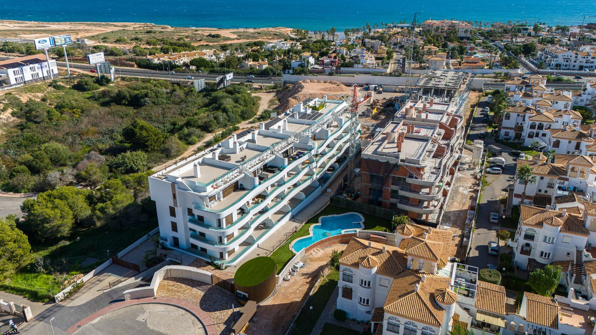 For sale - 2 Bedroom 2 Bathroom Apartment - Middle Floor Apartment in Orihuela - Playa Flamenca  - Alicante