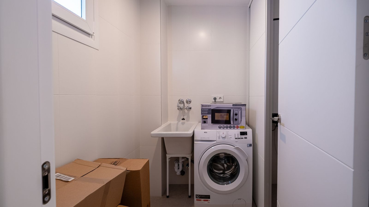 For sale - 2 Bedroom 2 Bathroom Apartment - Middle Floor Apartment in Orihuela - Playa Flamenca  - Alicante