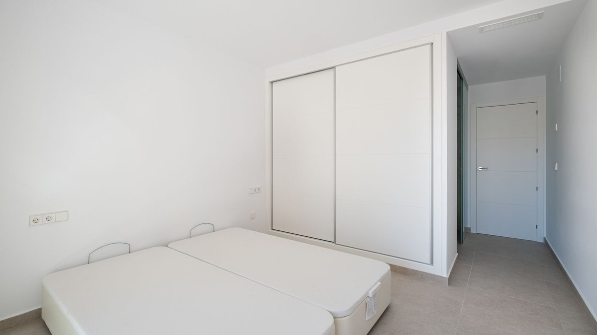 For sale - 2 Bedroom 2 Bathroom Apartment - Middle Floor Apartment in Orihuela - Playa Flamenca  - Alicante