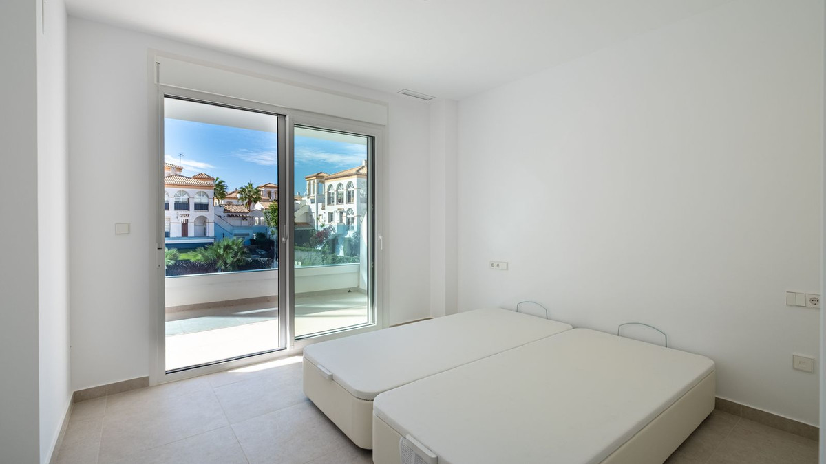 For sale - 2 Bedroom 2 Bathroom Apartment - Middle Floor Apartment in Orihuela - Playa Flamenca  - Alicante