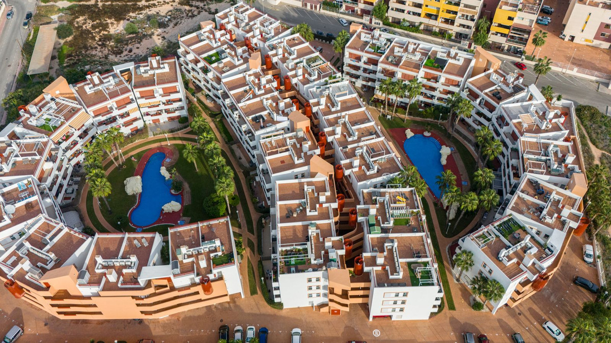 For sale - 3 Bedroom 2 Bathroom Apartment - Ground Floor Apartment in Orihuela - Playa Flamenca  - Alicante