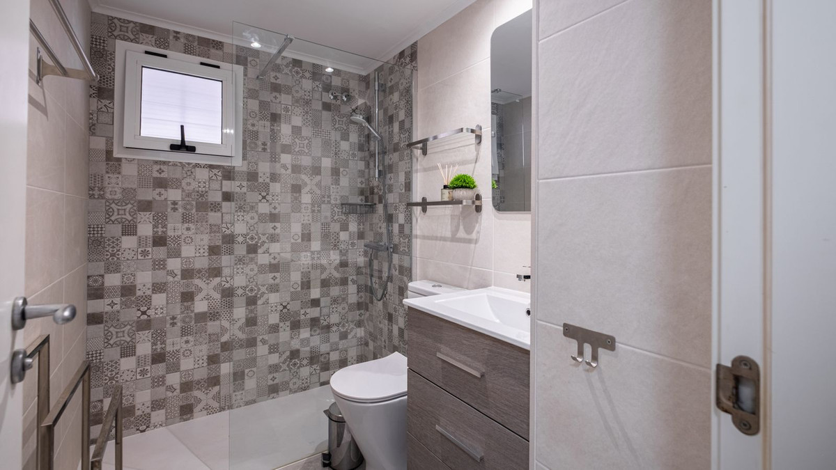 For sale - 3 Bedroom 2 Bathroom Apartment - Ground Floor Apartment in Orihuela - Playa Flamenca  - Alicante