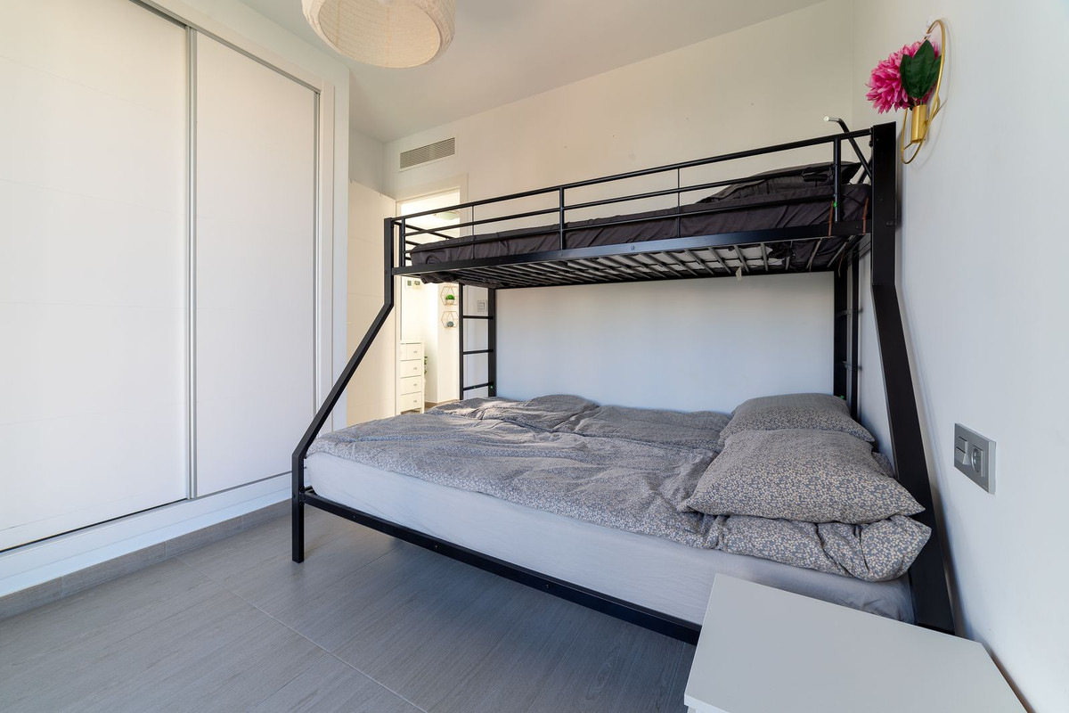 For sale - 3 Bedroom 2 Bathroom House - Detached Villa in Orihuela - Punta Prima  - Alicante