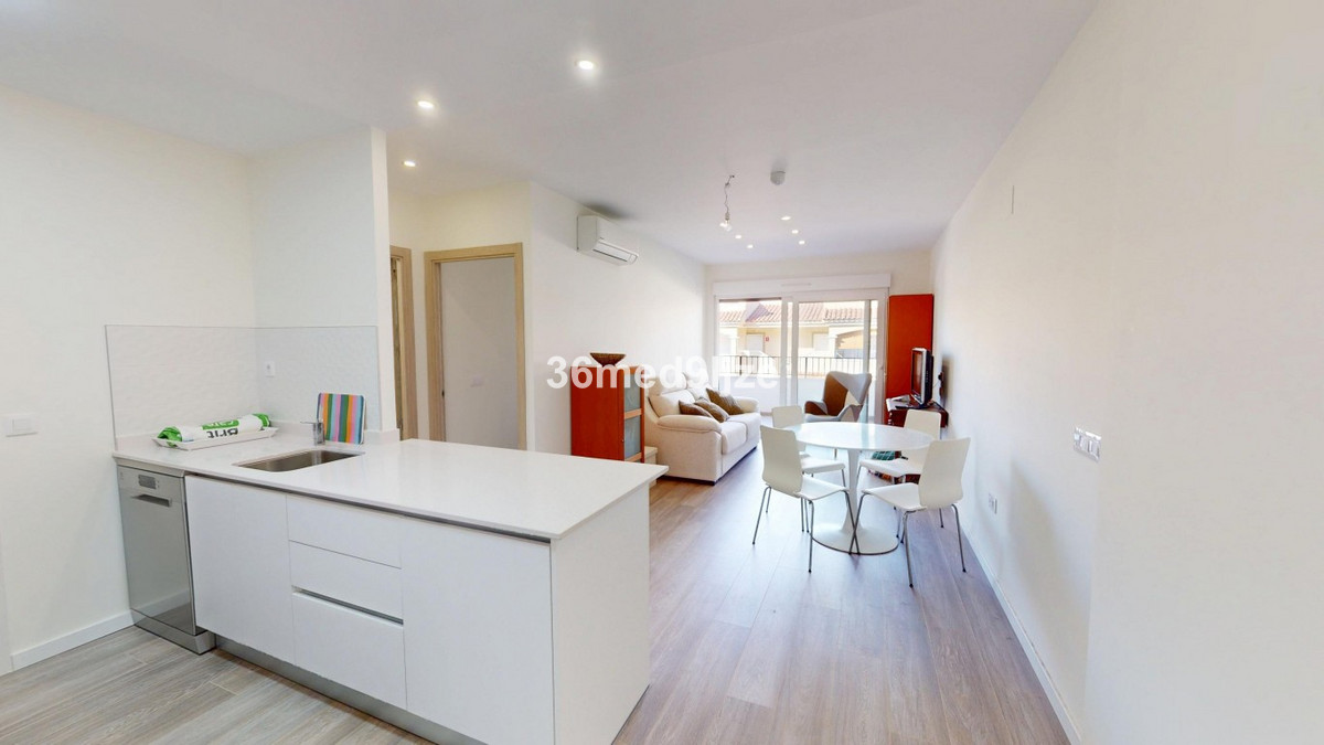 For sale - 1 Bedroom 1 Bathroom Middle Floor Apartment in Mil Palmeras  - Mil Palmeras  - Alicante