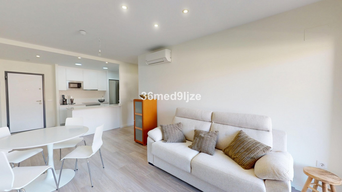 For sale - 1 Bedroom 1 Bathroom Middle Floor Apartment in Mil Palmeras  - Mil Palmeras  - Alicante