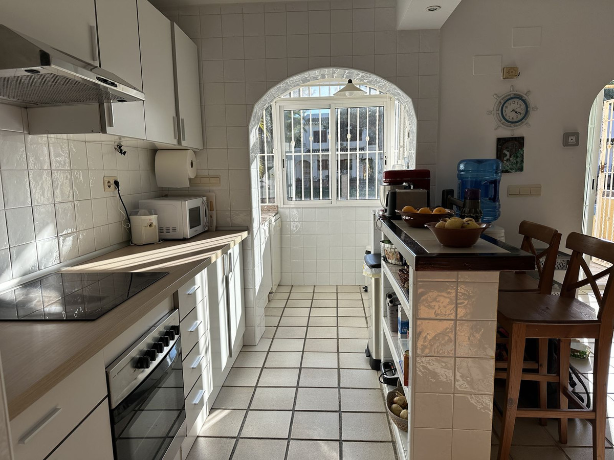 For sale - 4 Bedroom 4 Bathroom House - Townhouse in Orihuela - Orihuela Costa  - Alicante