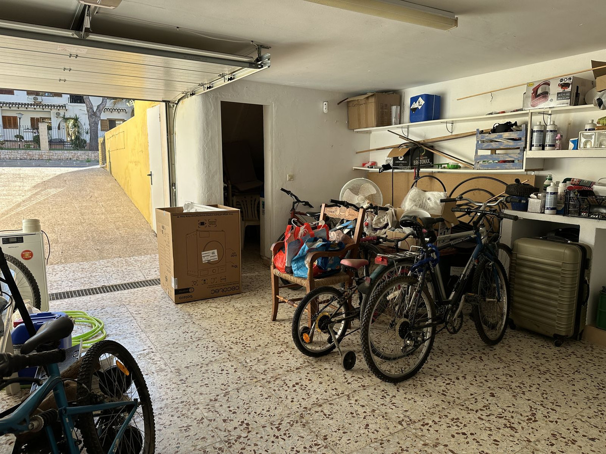 For sale - 4 Bedroom 4 Bathroom House - Townhouse in Orihuela - Orihuela Costa  - Alicante