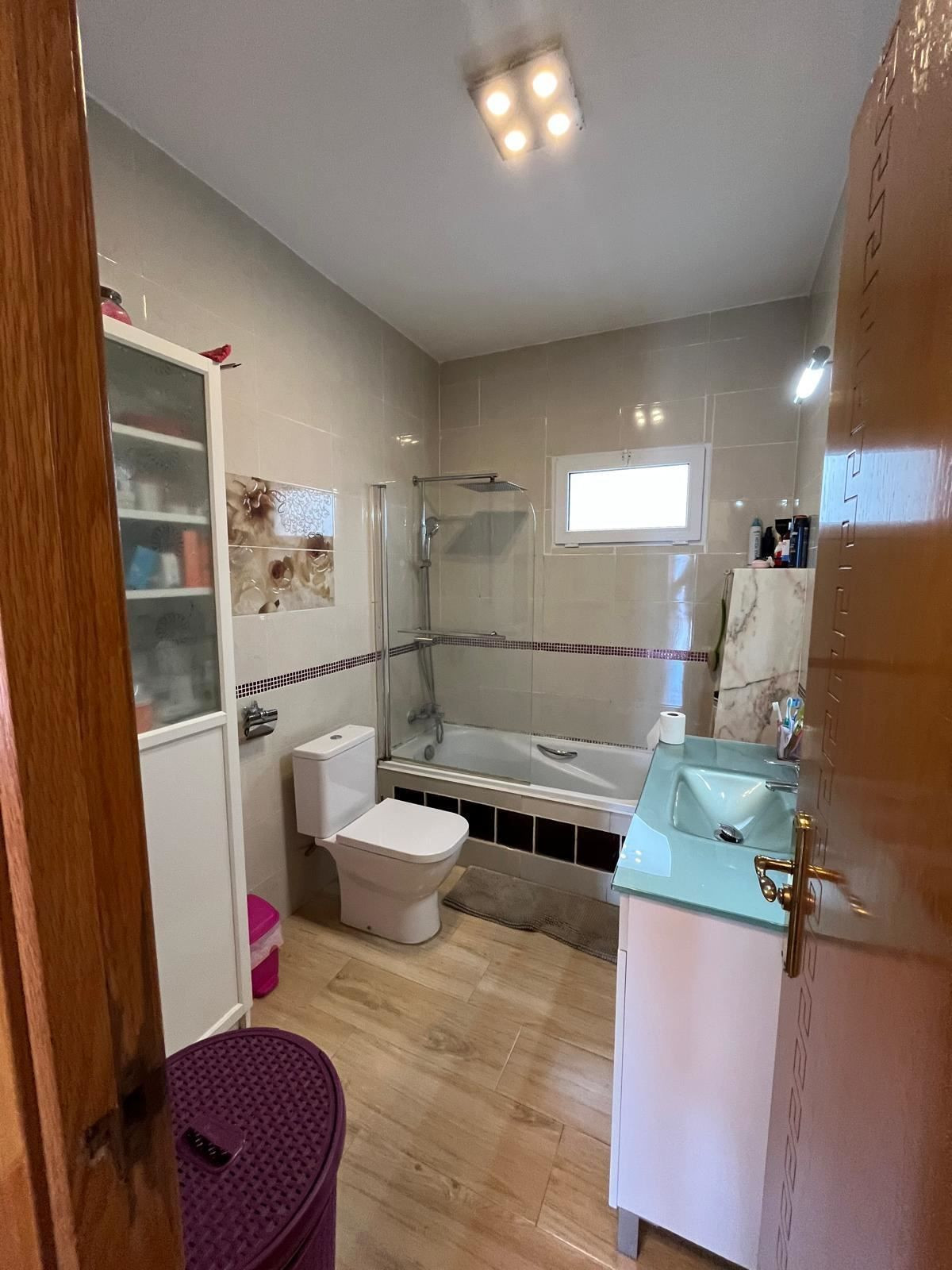 For sale - 4 Bedroom 2 Bathroom House - Detached Villa in Orihuela - Cabo Roig  - Alicante