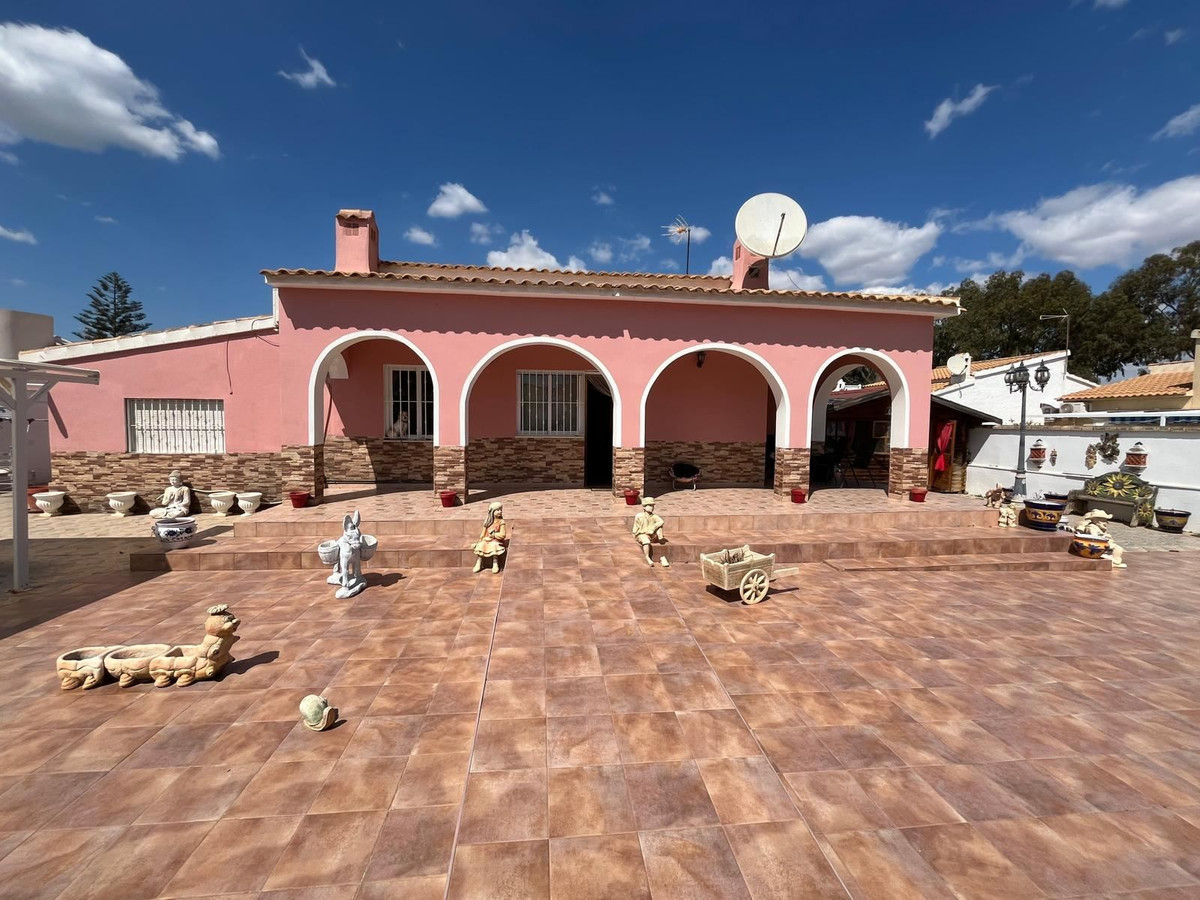 For sale - 4 Bedroom 2 Bathroom House - Detached Villa in Orihuela - Cabo Roig  - Alicante