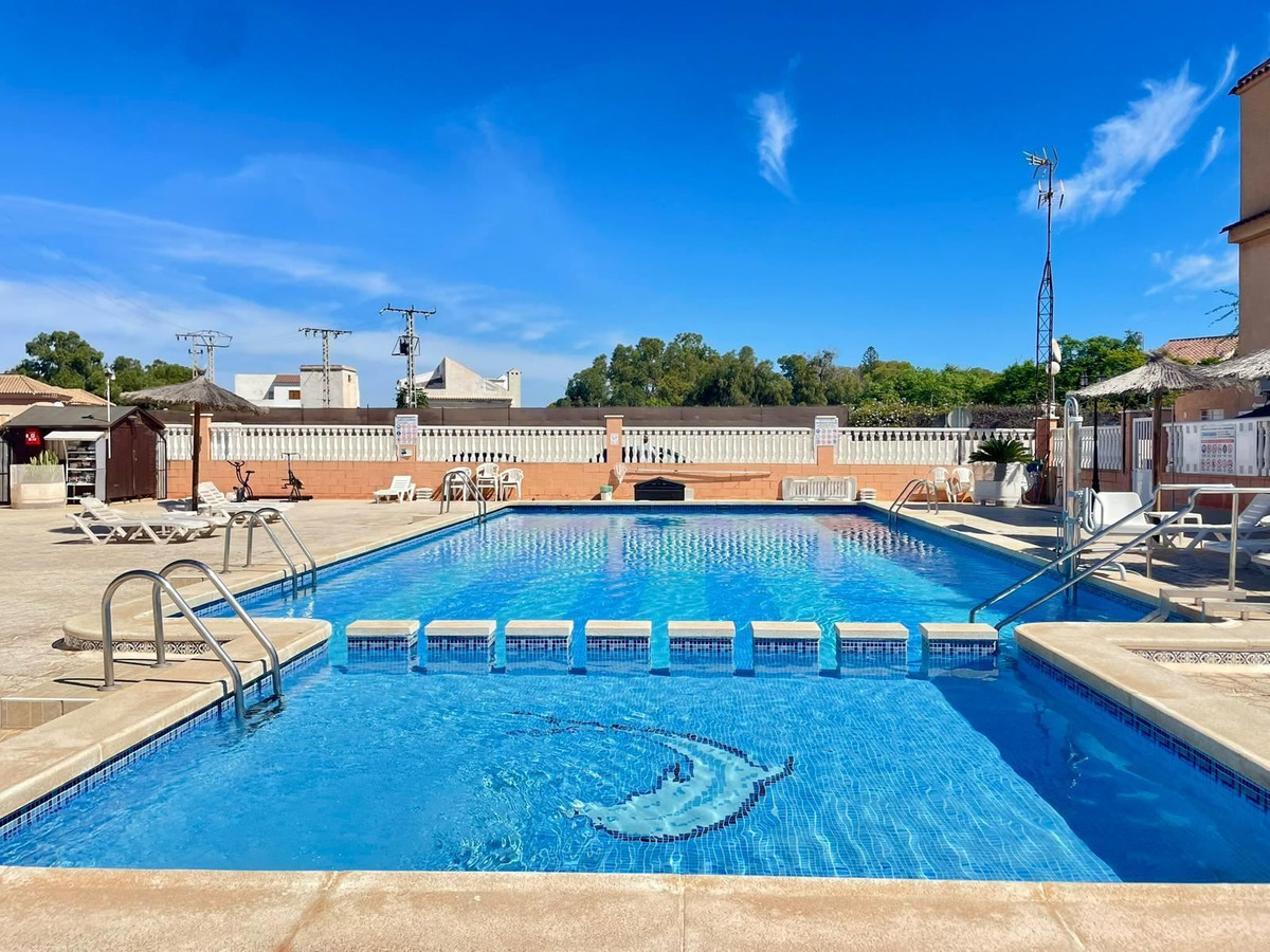 For sale - 2 Bedroom 1 Bathroom Apartment in Punta Prima - Los Altos  - Alicante