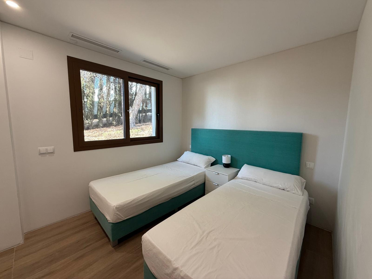 For sale - 3 Bedroom 2 Bathroom House - Detached Villa in Orihuela - Las Colinas Golf  - Alicante