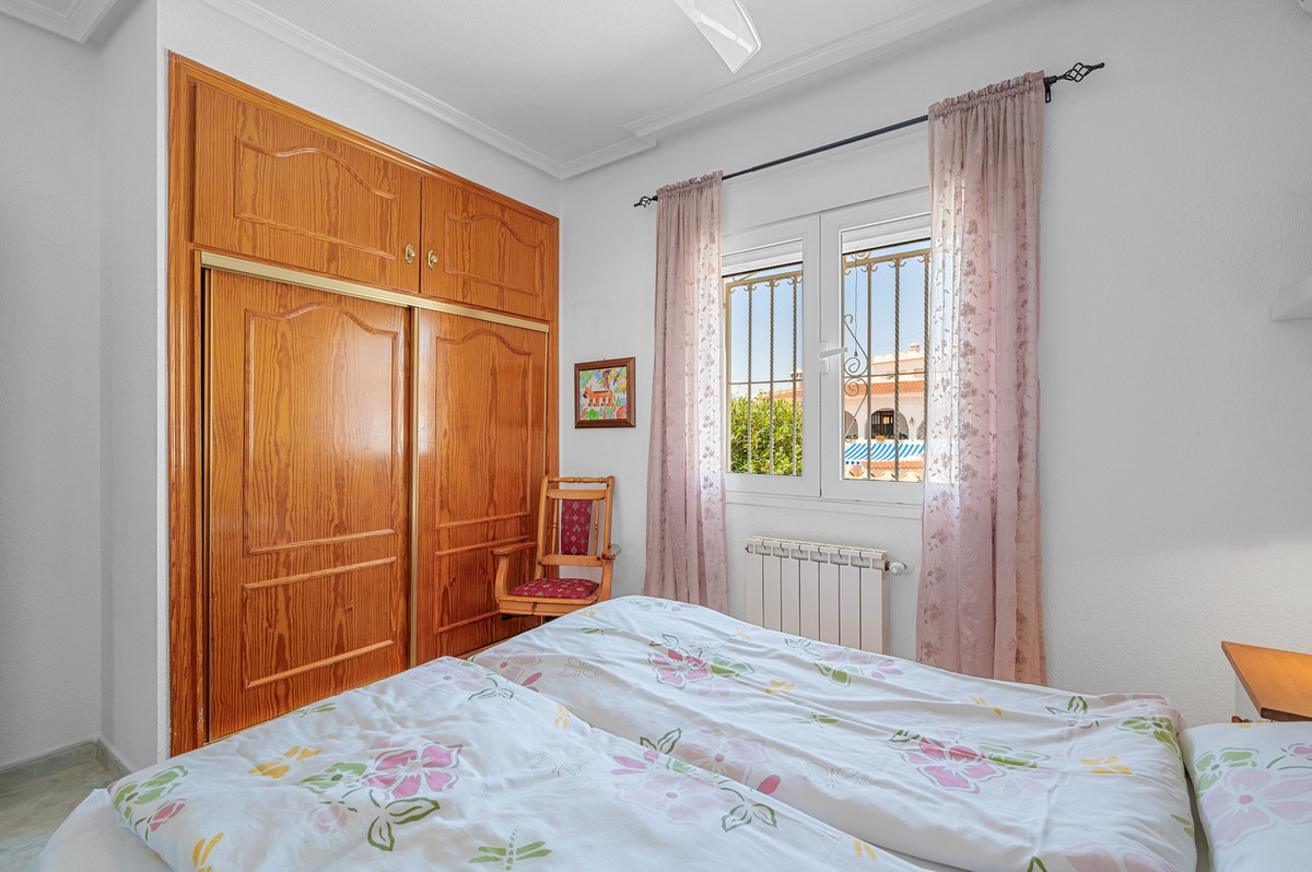 For sale - 3 Bedroom 3 Bathroom Detached Villa in Ciudad Quesada  - Ciudad Quesada  - Alicante