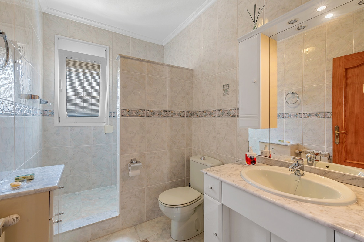 For sale - 3 Bedroom 3 Bathroom Detached Villa in Ciudad Quesada  - Ciudad Quesada  - Alicante