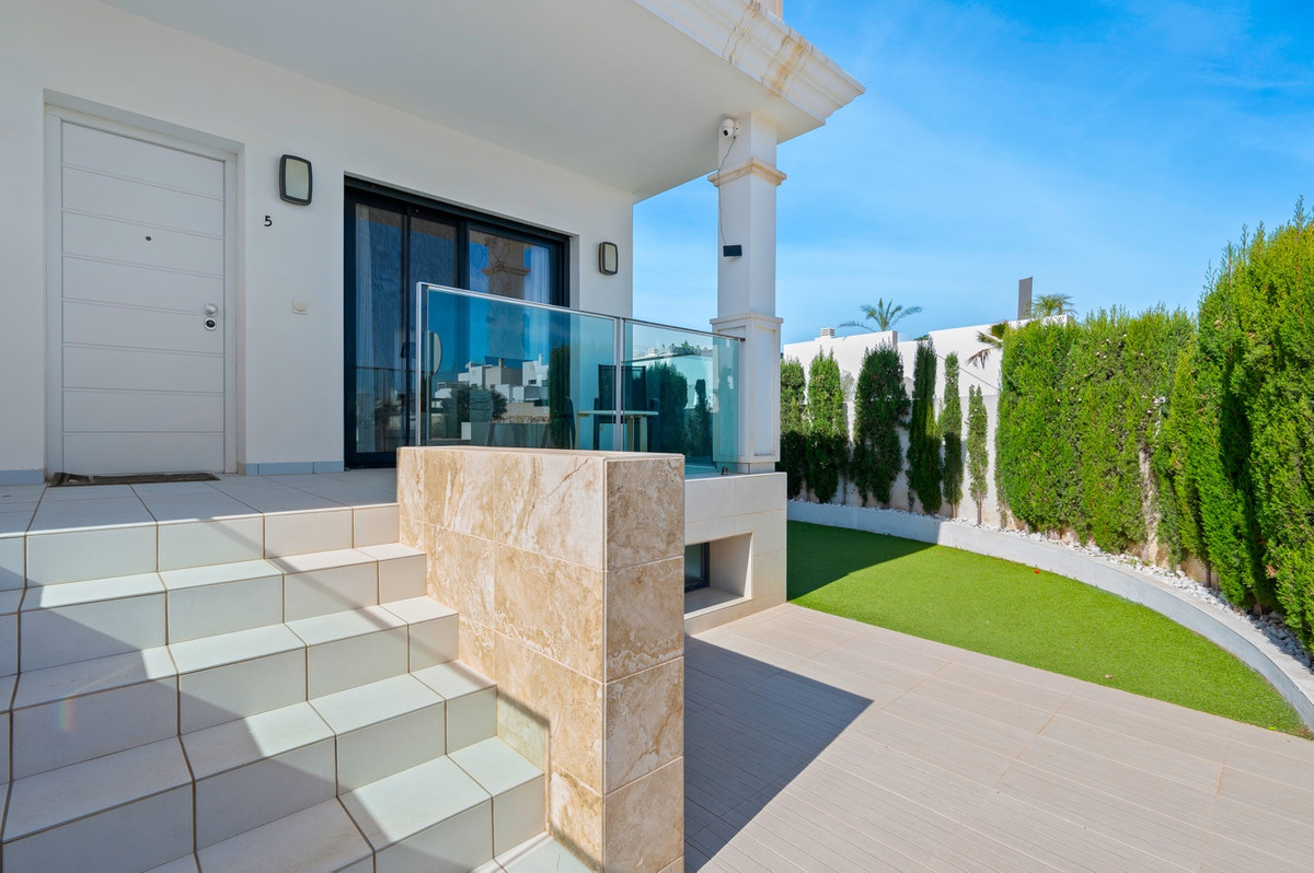 For sale - 3 Bedroom 2 Bathroom House - Townhouse in Rojales - Rojales Centro  - Alicante