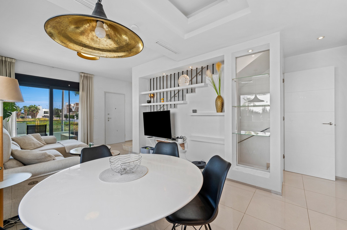 For sale - 3 Bedroom 2 Bathroom House - Townhouse in Rojales - Rojales Centro  - Alicante