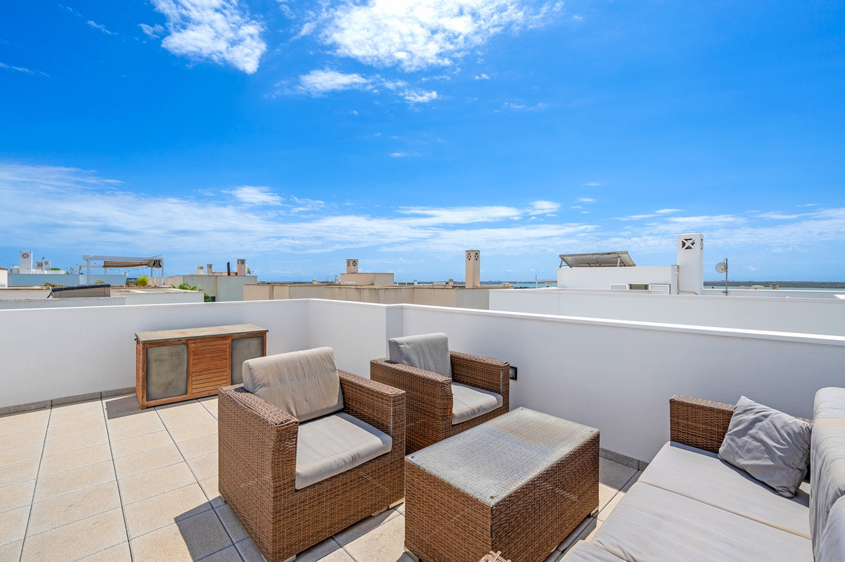 For sale - 3 Bedroom 2 Bathroom House - Detached Villa in Rojales - Rojales Centro  - Alicante