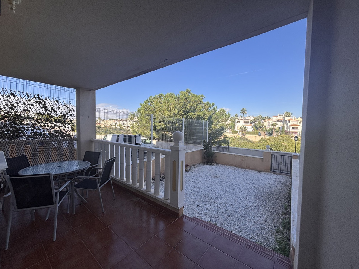 For sale - 2 Bedroom 1 Bathroom Ground Floor Apartment in Cabo Roig  - Cabo Roig  - Alicante