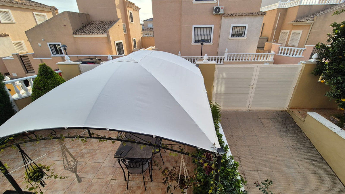 For sale - 2 Bedroom 2 Bathroom House - Detached Villa in Orihuela - Orihuela Costa  - Alicante