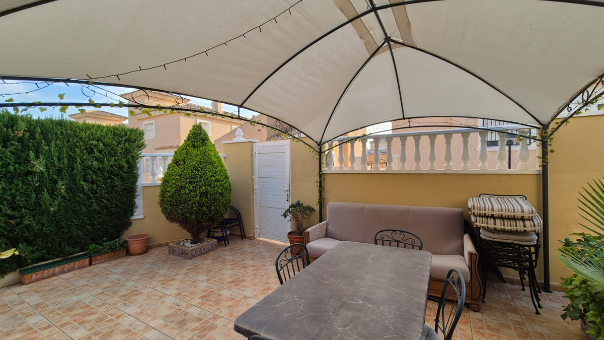 For sale - 2 Bedroom 2 Bathroom House - Detached Villa in Orihuela - Orihuela Costa  - Alicante