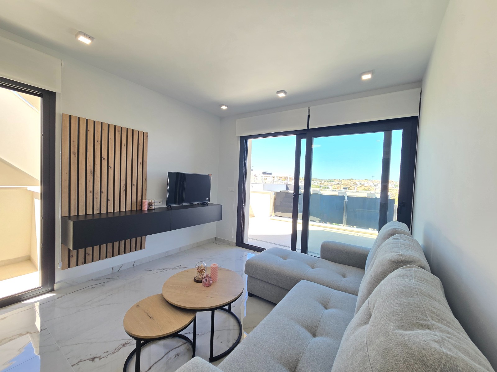 For sale - 2 Bedroom 2 Bathroom Apartment in Orihuela Costa - Costa Blanca  - Alicante