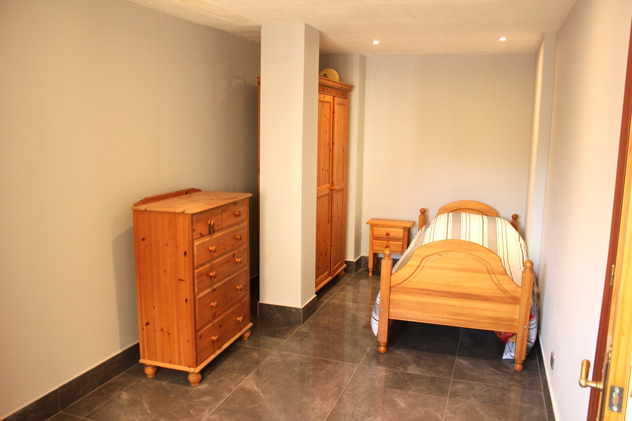 For sale - 5 Bedroom 3 Bathroom Villa in La Zenia - Costa Blanca  - Alicante