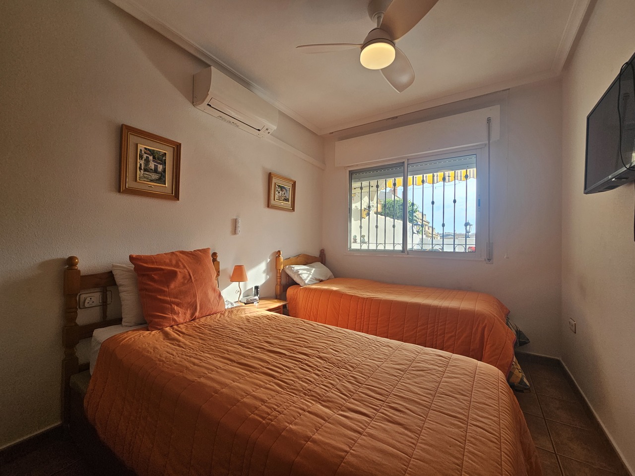 For sale - 3 Bedroom 2 Bathroom Bungalow in La Zenia - Costa Blanca  - Alicante