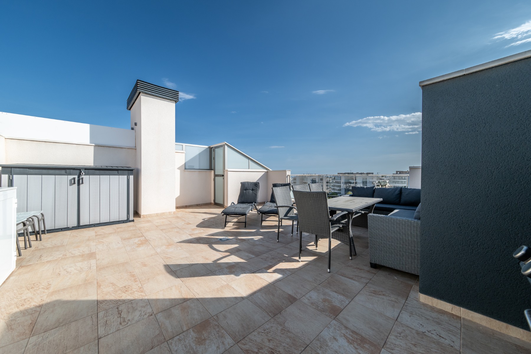 For sale - 3 Bedroom 2 Bathroom Penthouse in Villamartin - Green Hills Los Dolses  - Alicante
