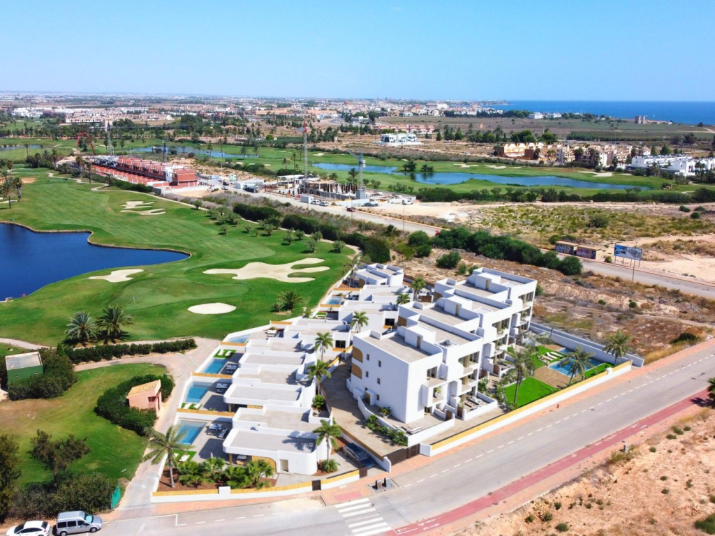 3 Bedroom 2 Bathroom Penthouse in Los Alcazares