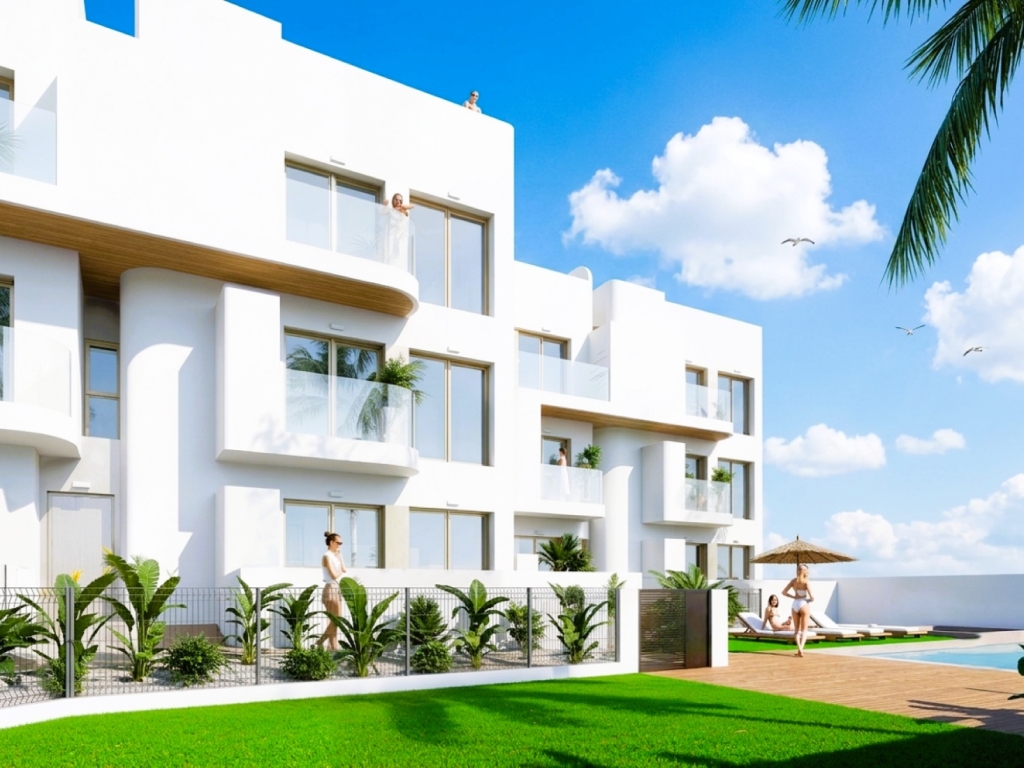 2 Bedroom 2 Bathroom Apartment in Los Alcazares