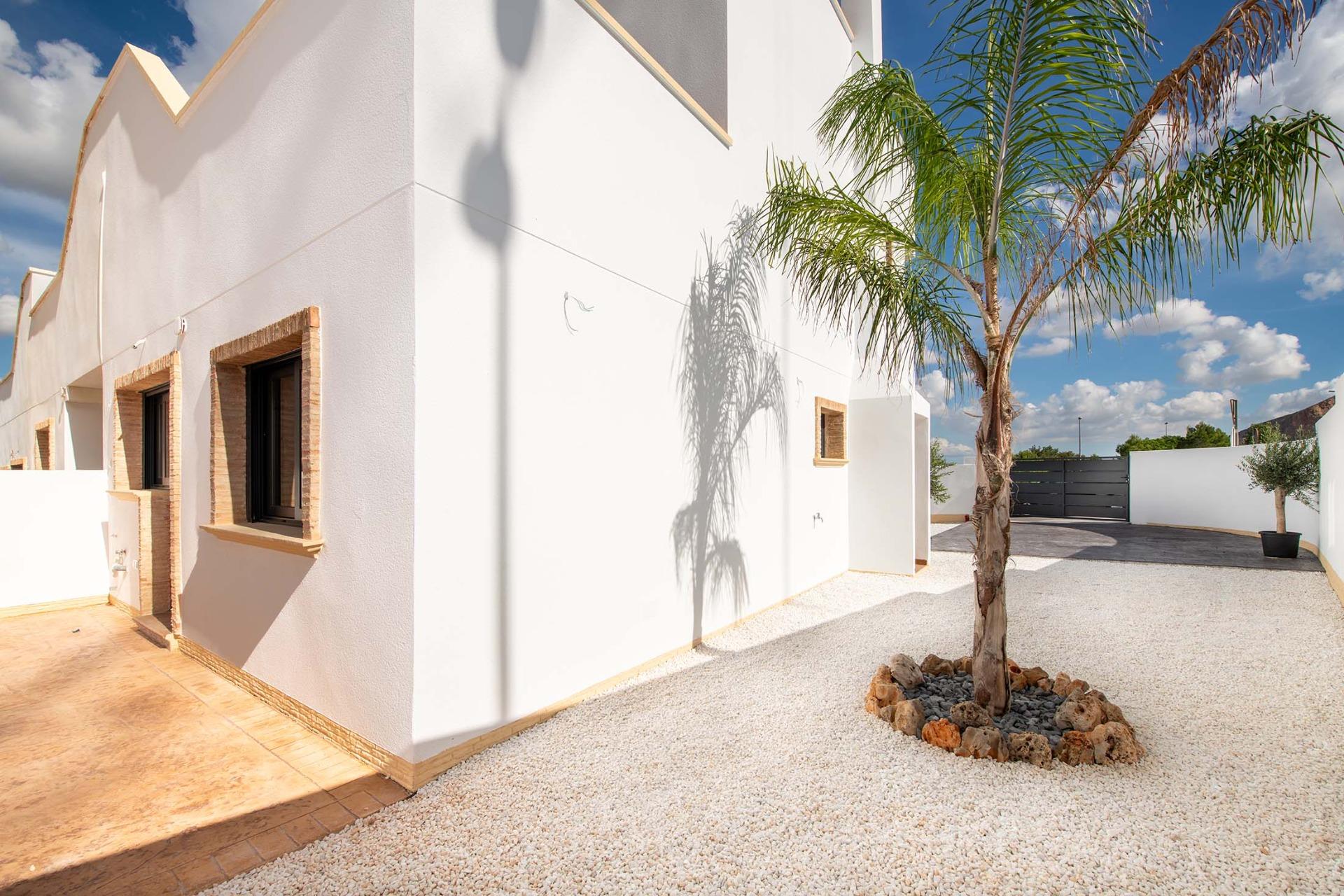 For sale - 2 Bedroom 2 Bathroom Bungalow in Cox - San Fernando  - Alicante