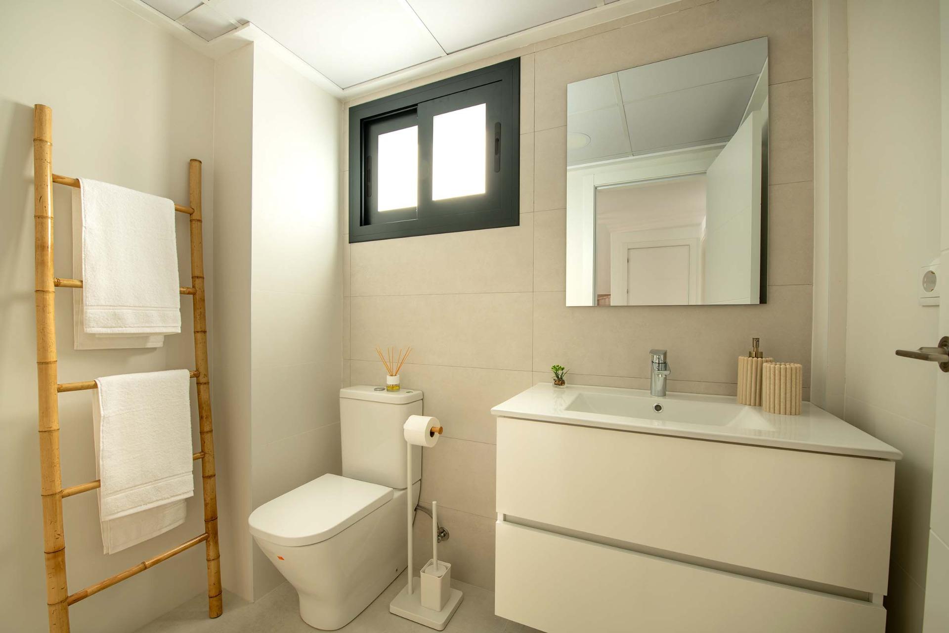 For sale - 3 Bedroom 2 Bathroom Bungalow in Cox - San Fernando  - Alicante