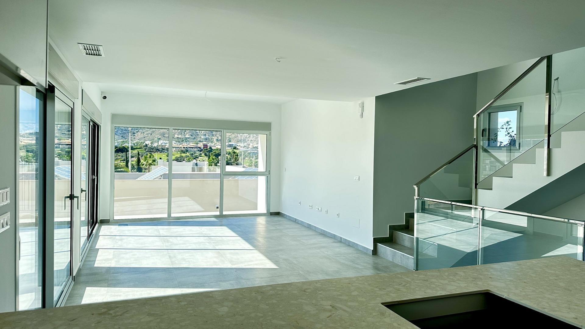 For sale - 4 Bedroom 3 Bathroom Villa in Algorfa - La Finca Golf  - Alicante