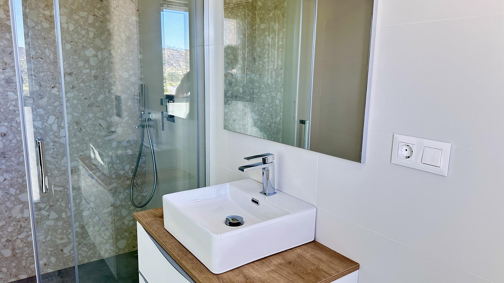 For sale - 4 Bedroom 3 Bathroom Villa in Algorfa - La Finca Golf  - Alicante