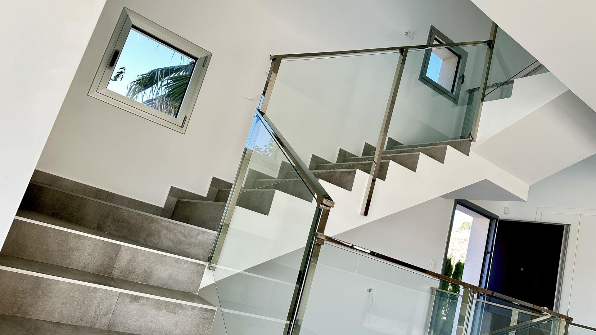 For sale - 4 Bedroom 3 Bathroom Villa in Algorfa - La Finca Golf  - Alicante