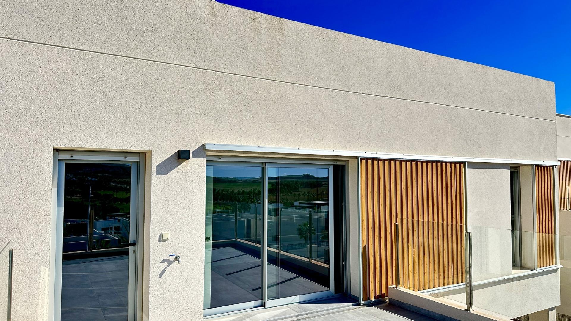 For sale - 4 Bedroom 3 Bathroom Villa in Algorfa - La Finca Golf  - Alicante