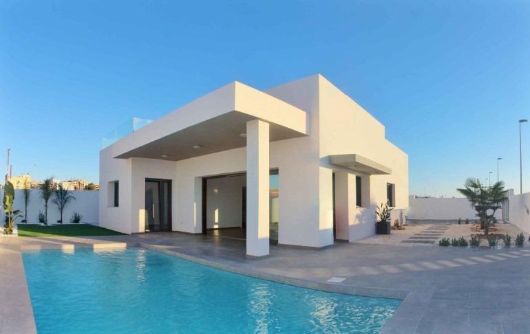 For sale - 3 Bedroom 2 Bathroom Villa in Rafal - polideportivo  - Alicante
